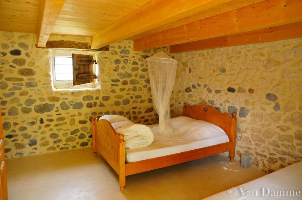 Gites Du Domaine Des Dames Vallon-Pont-dʼArc Eksteriør billede