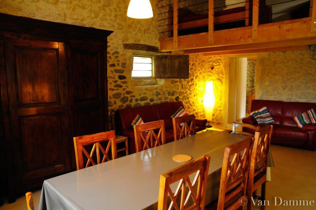 Gites Du Domaine Des Dames Vallon-Pont-dʼArc Eksteriør billede